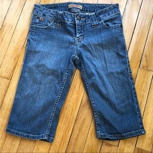 PARIS BLUES knee length jean shorts. Size 5 (juniors).